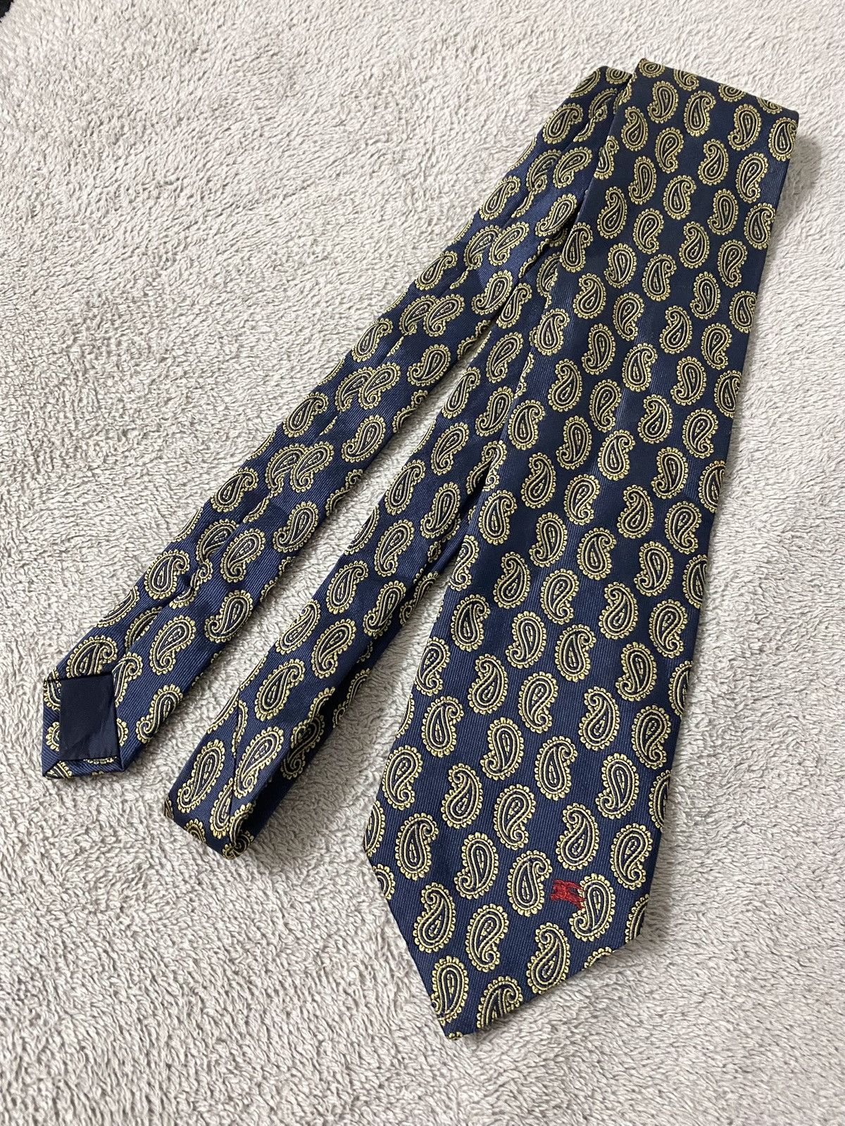 Burberry Burberrys Paisley Silk Necktie Size ONE SIZE - 4 Thumbnail