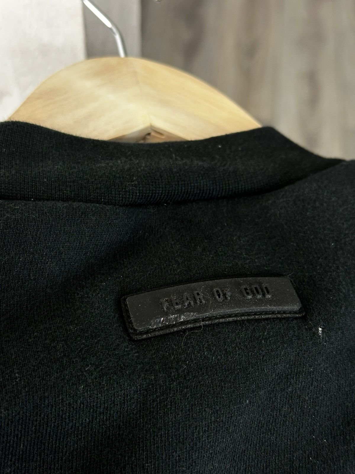 Fear of God Fear of God Essentials Big Logo Cropped Sweatshirt Size 12 Size M / US 6-8 / IT 42-44 - 9 Thumbnail