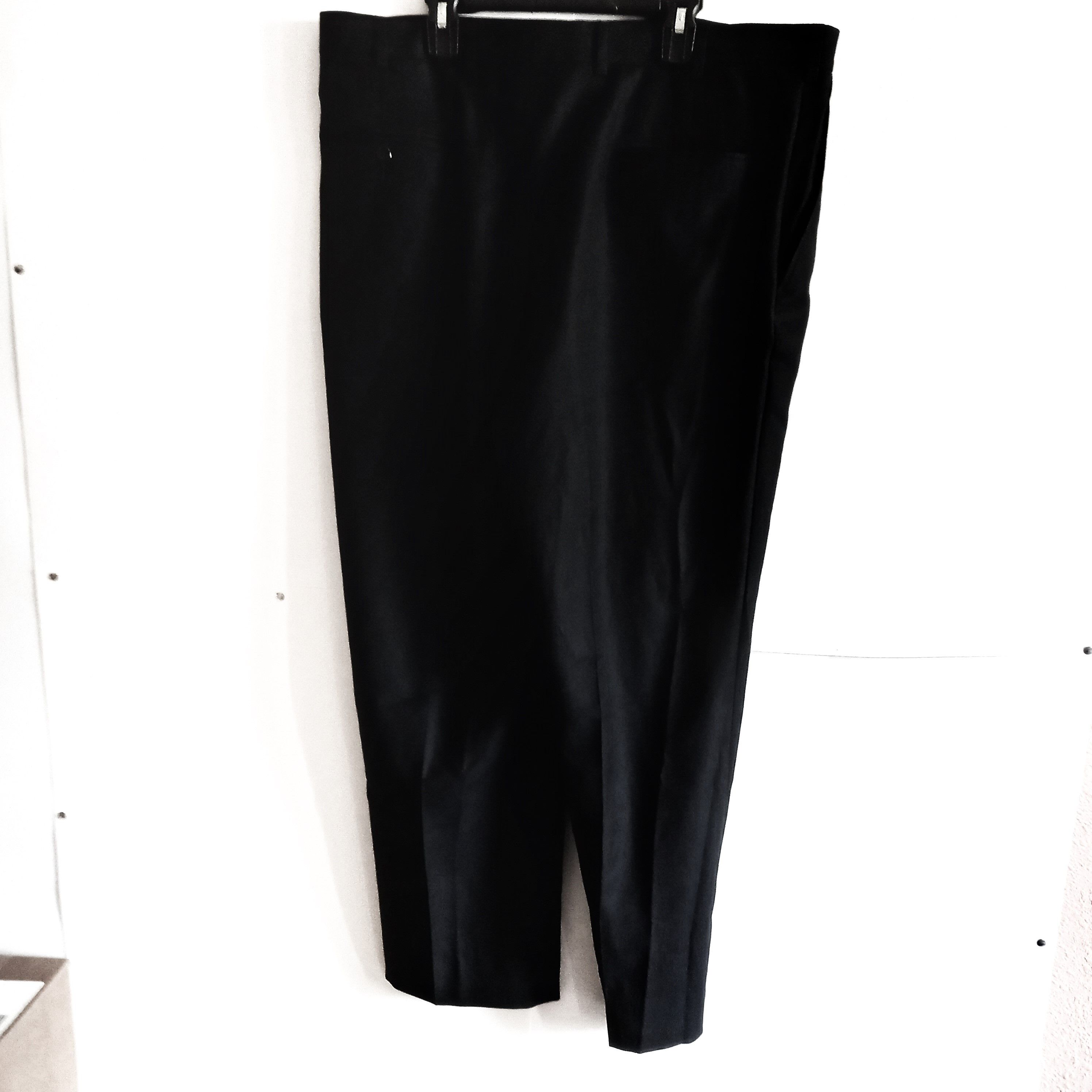Jos. A. Bank Jos A Bank Travelers Collection Black Pleated Dress Pants Size US 38 / EU 54 - 2 Thumbnail