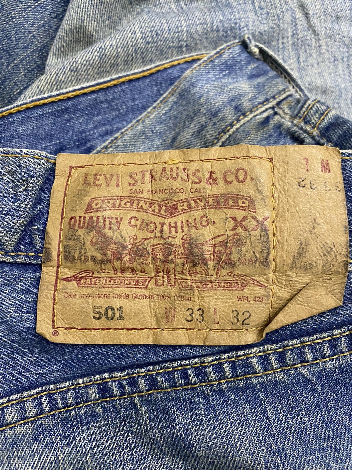 Levi's Vintage 90s Levis Ripped Style Kurt Cobain Nirvana Size US 33 - 8 Thumbnail