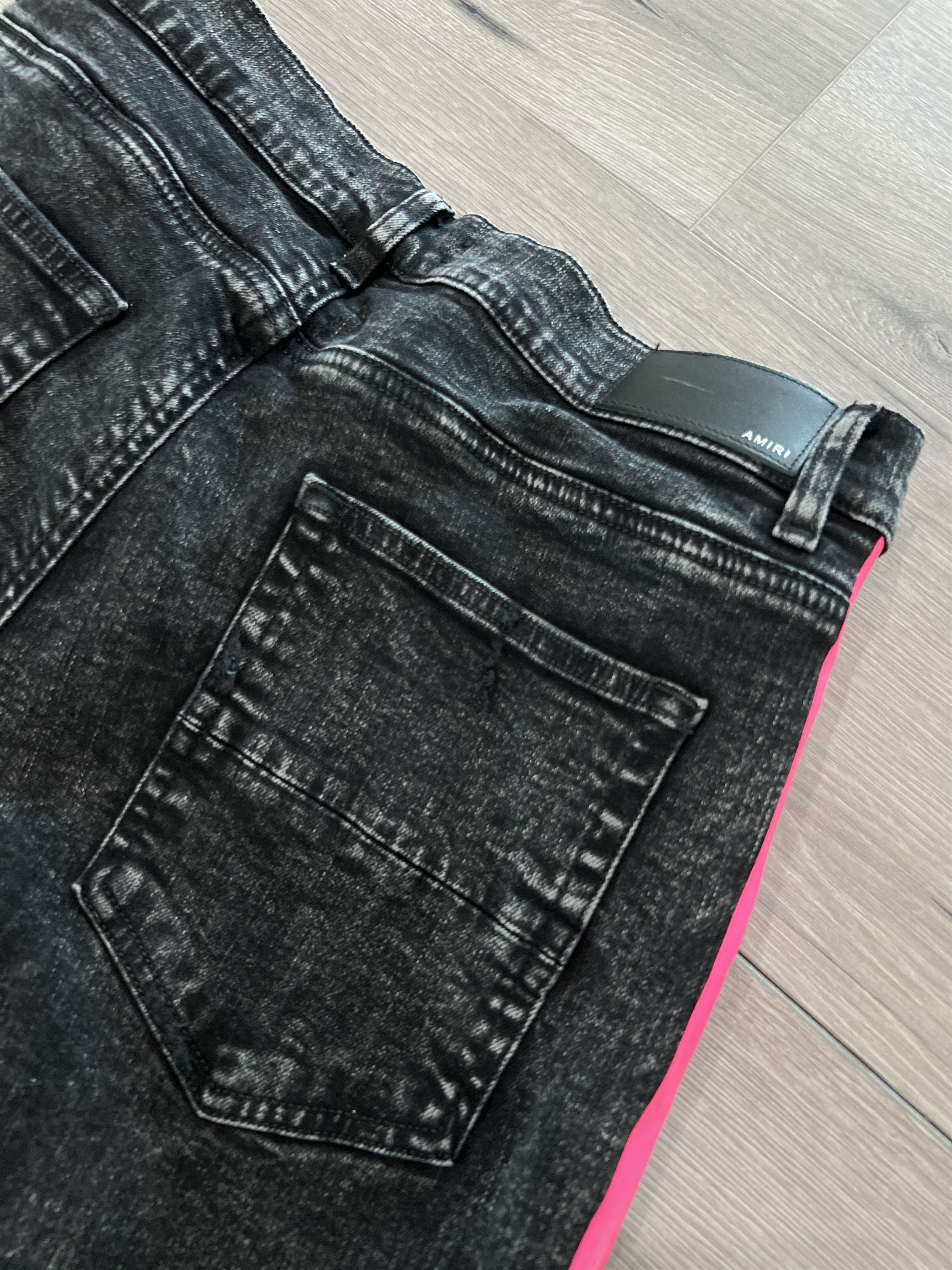 Amiri AMIRI Broken Track Acid Wash Jean Black/Neon Pink Size US 38 / EU 54 - 7 Thumbnail