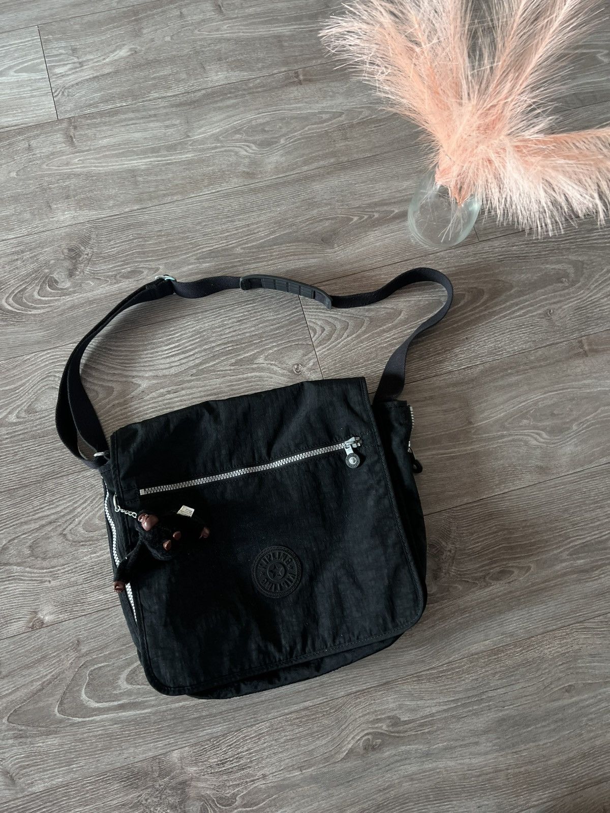 Other ‼️Vintage Kipling Crossbody Larg Monkey Rare Transformer Bag Size ONE SIZE - 1 Thumbnail