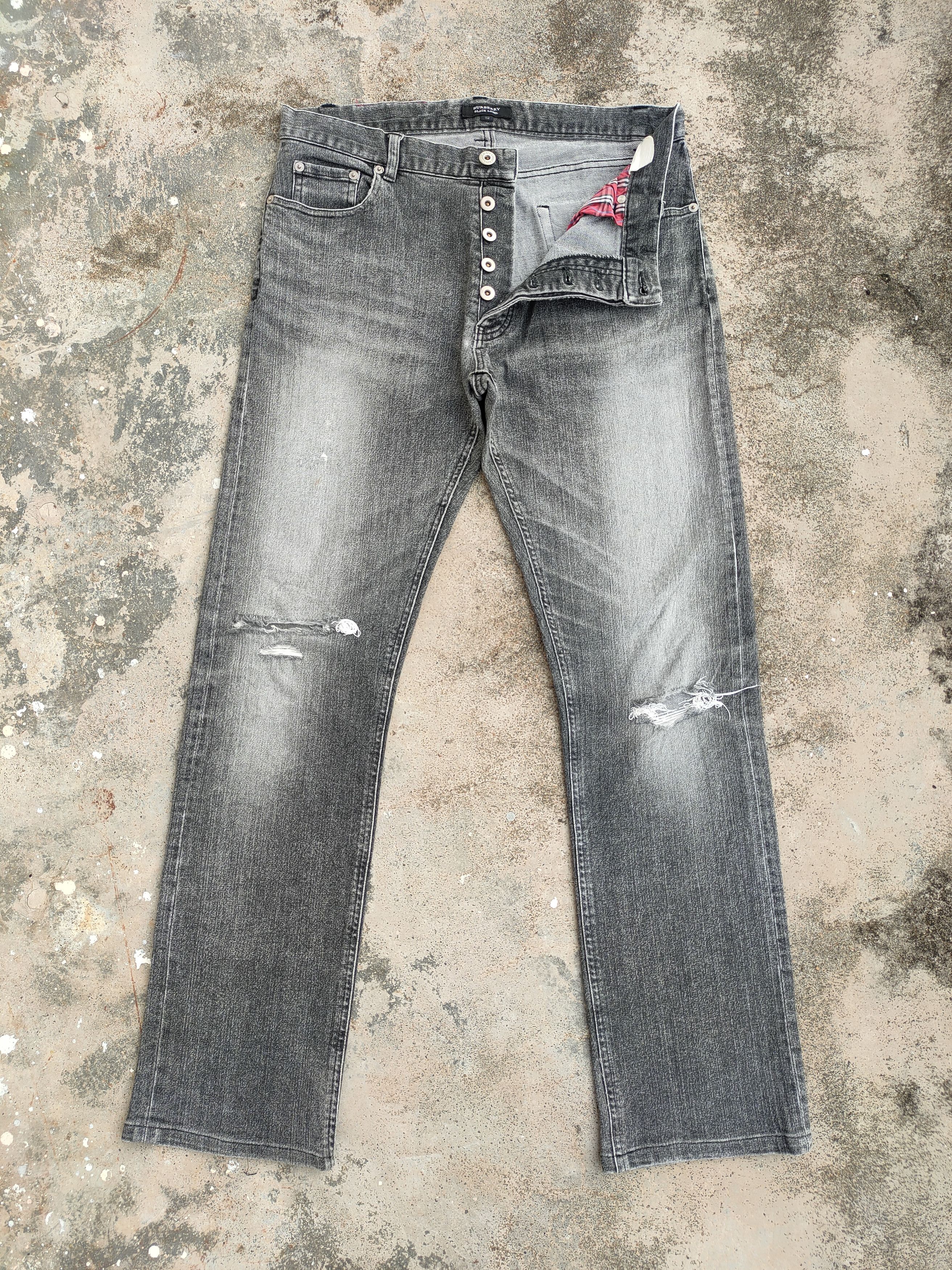 Burberry vtg Burberry black label distressed denim jeans pants Size US 32 / EU 48 - 2 Thumbnail