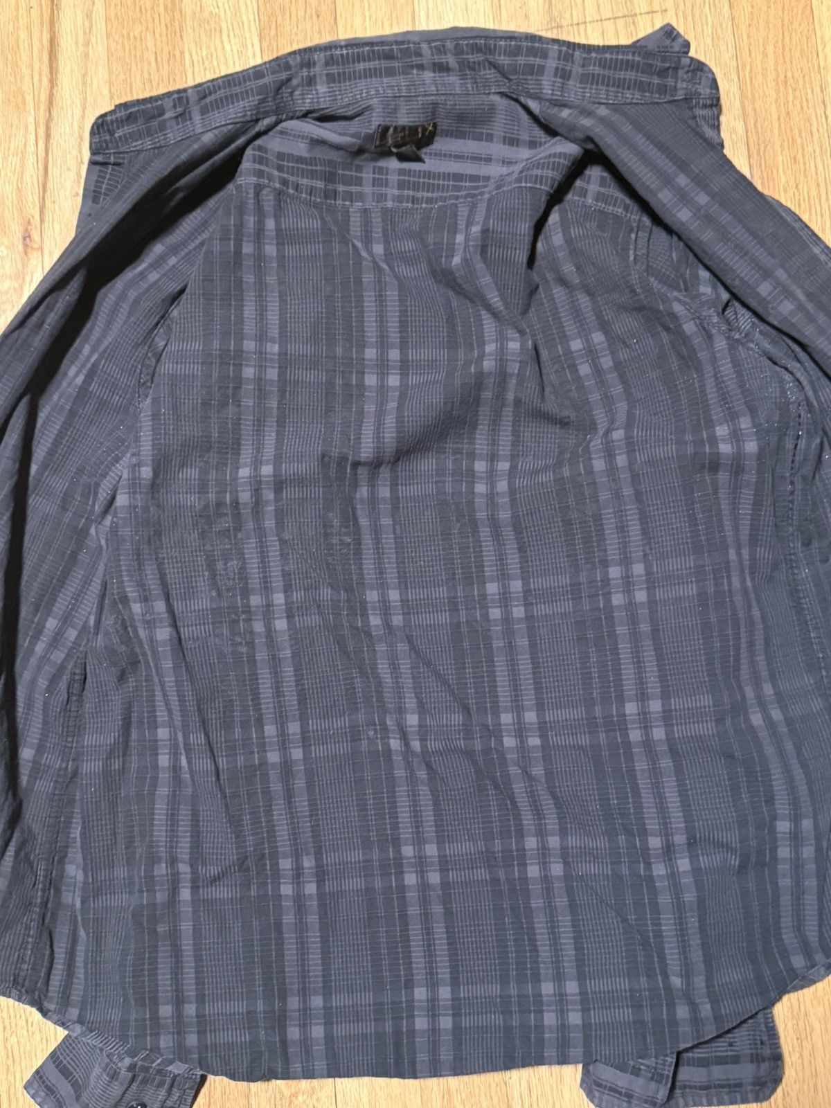 Helix Helix Black Plaid Button Up Born Free Graphic fleur de lis Size US XL / EU 56 / 4 - 11 Thumbnail