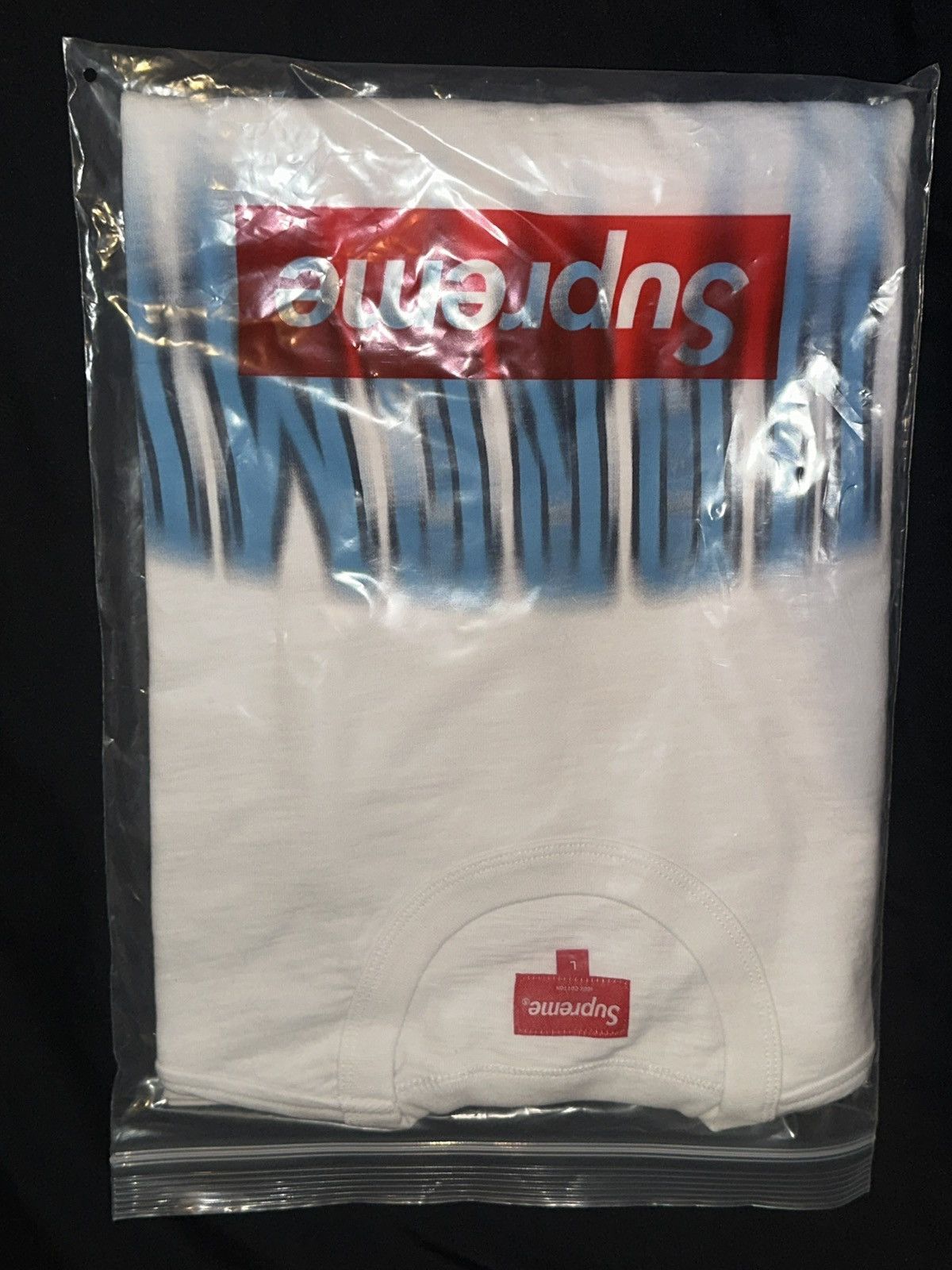 Other Supreme Blurred Arc Tee Size US L / EU 52-54 / 3 - 1 Thumbnail