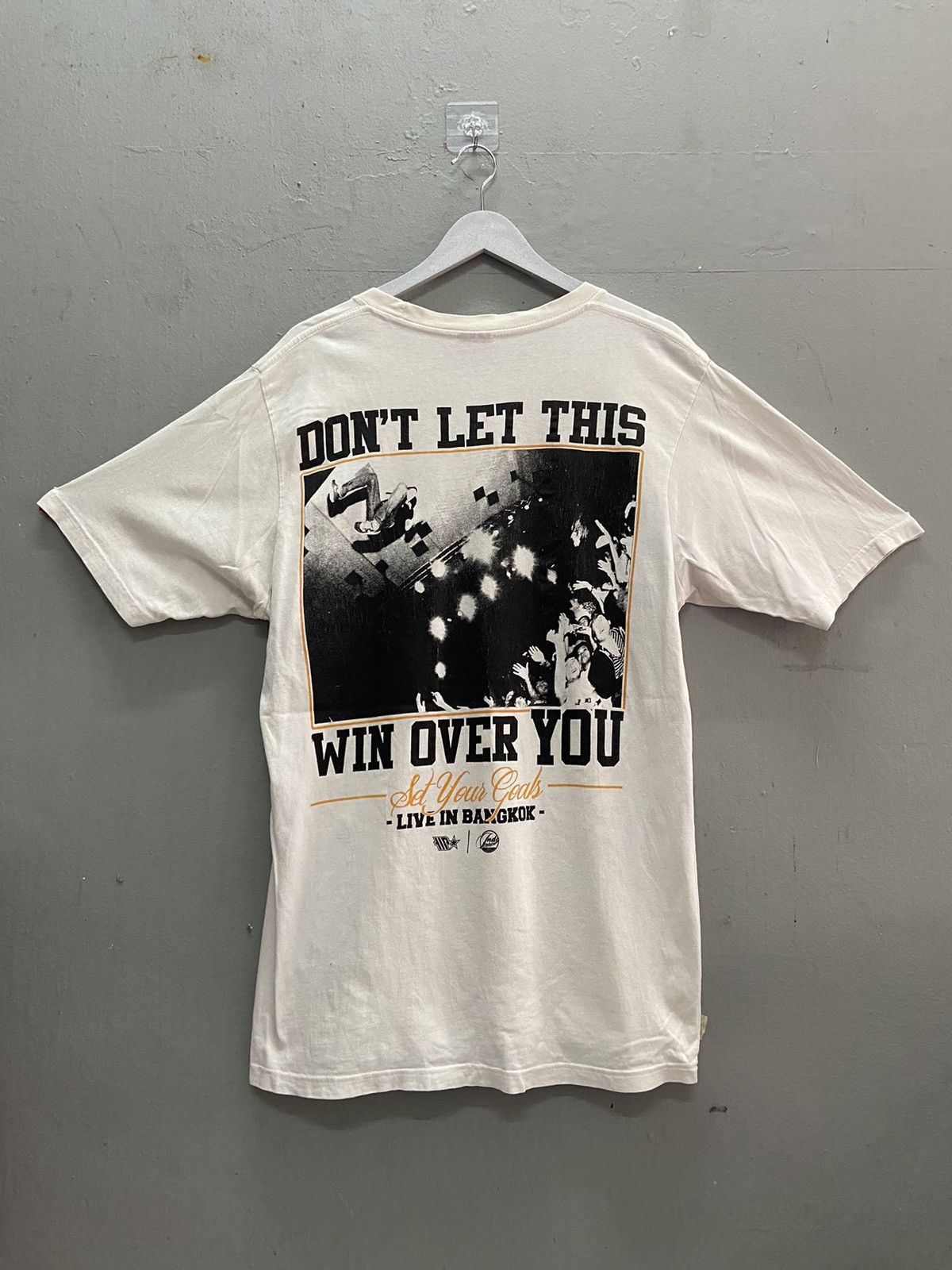 Band Tees AMPBKK SET YOUR GOALS LIVE IN BANGKOK TEE SHIRT Size US L / EU 52-54 / 3 - 1 Thumbnail