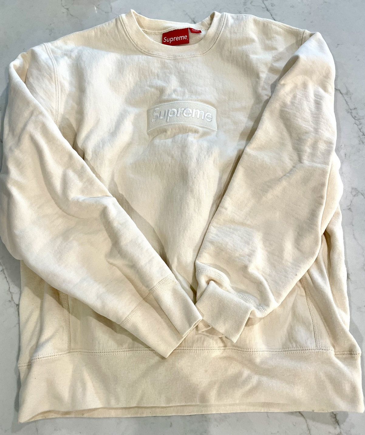 Supreme Cream Box Logo Crewneck Size US M / EU 48-50 / 2 - 7 Thumbnail