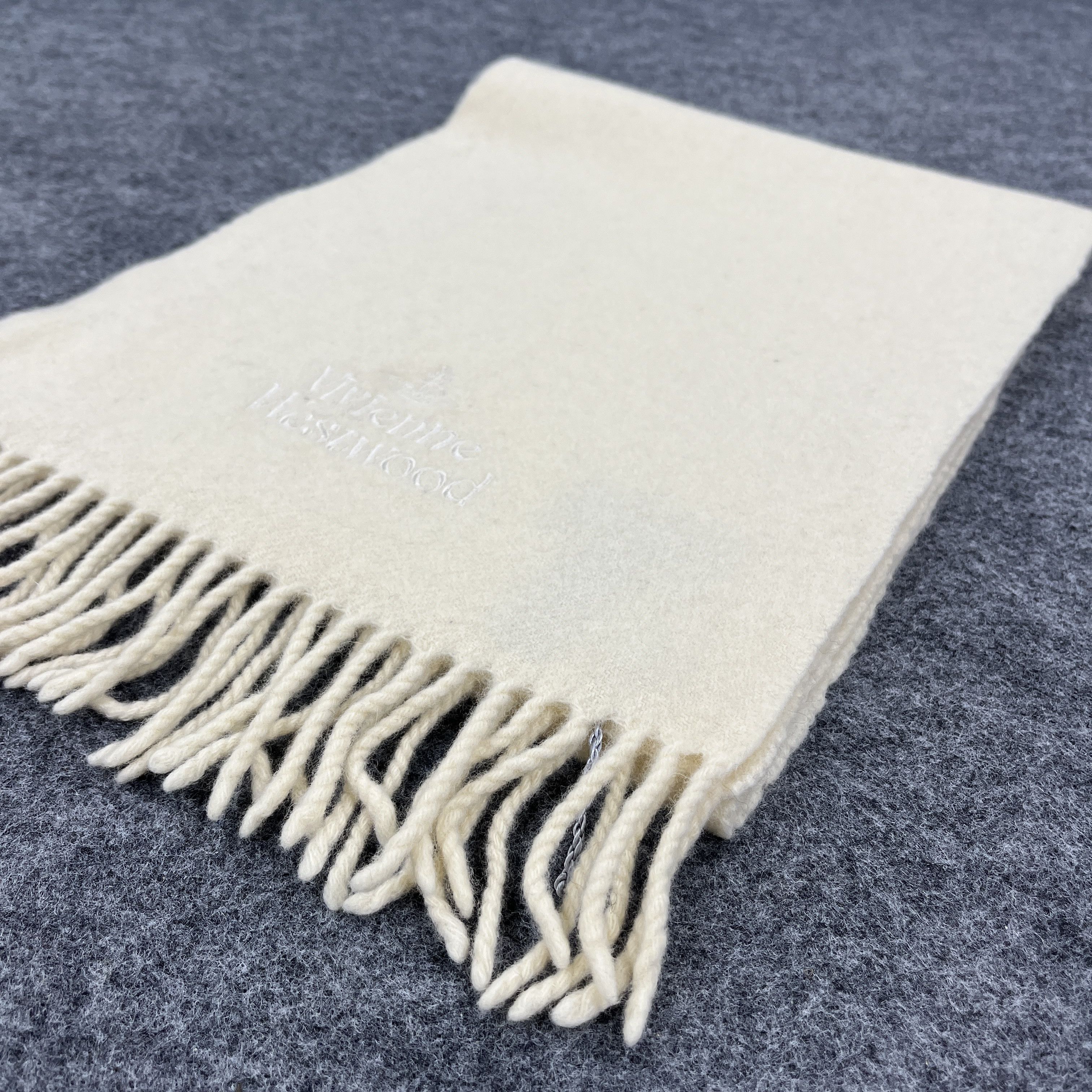 Vivienne Westwood Scarf / Muffler / Neckwear T1037
