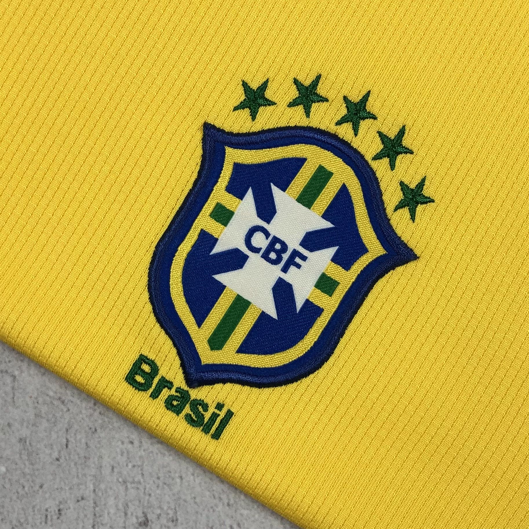 Nike Brazil 2008-2010 Nike Home Soccer Jersey youth XL Size US S / EU 44-46 / 1 - 2 Thumbnail