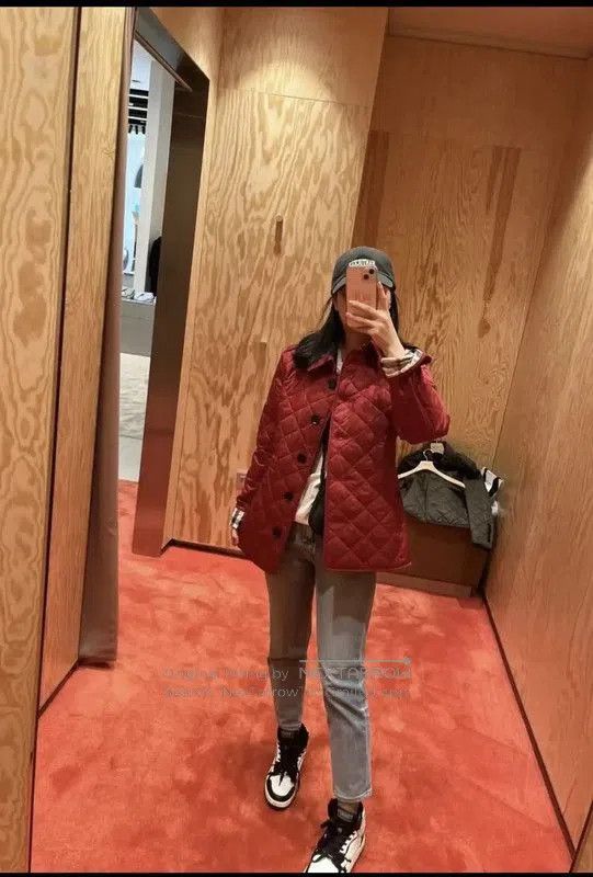 Burberry Burberry Red Quilted Cotton Short Coat. Size S / US 4 / IT 40 - 8 Thumbnail