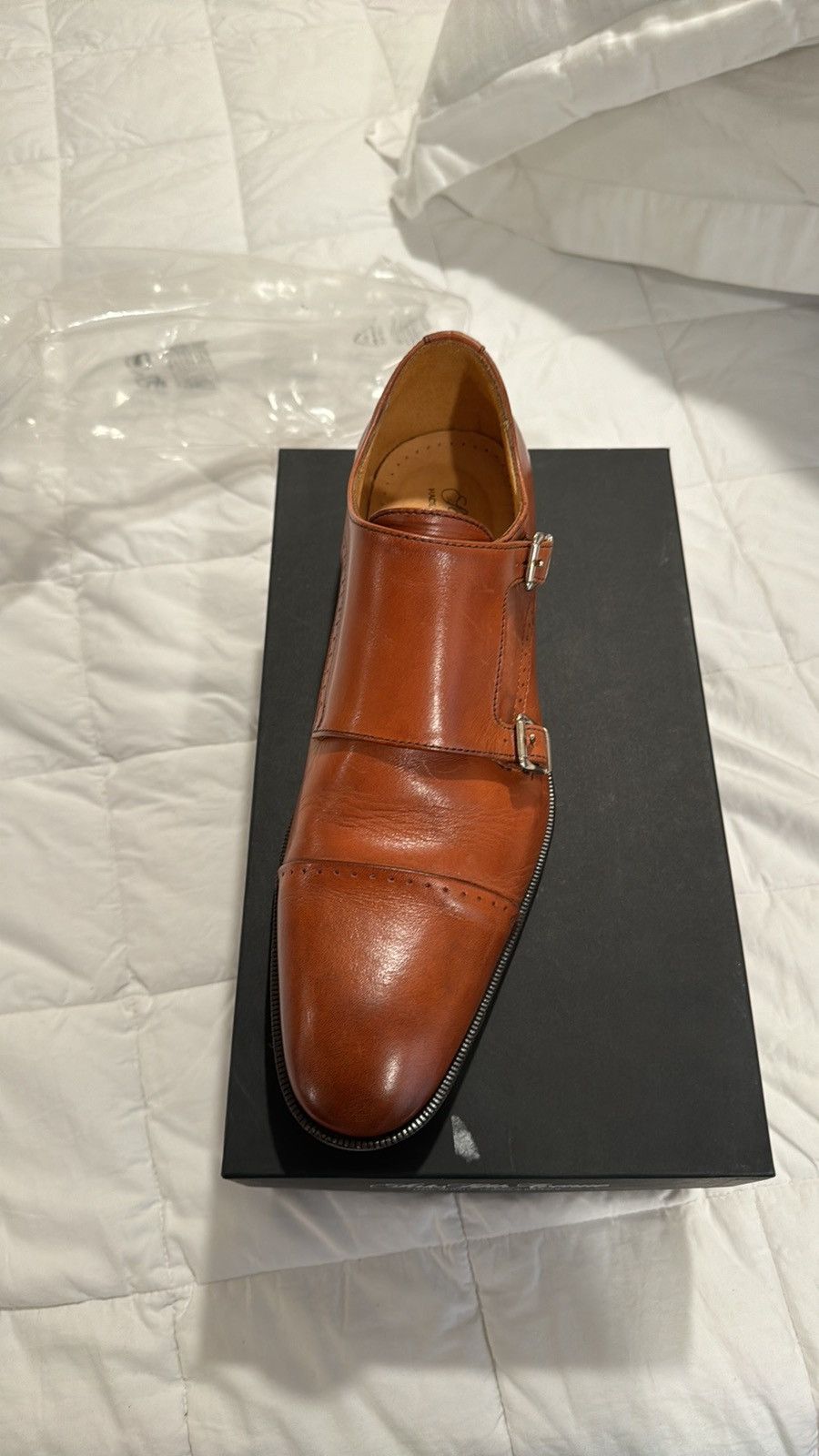 Saks Fifth Avenue Italian leather dress shoe Size US 9.5 / EU 42-43 - 4 Thumbnail