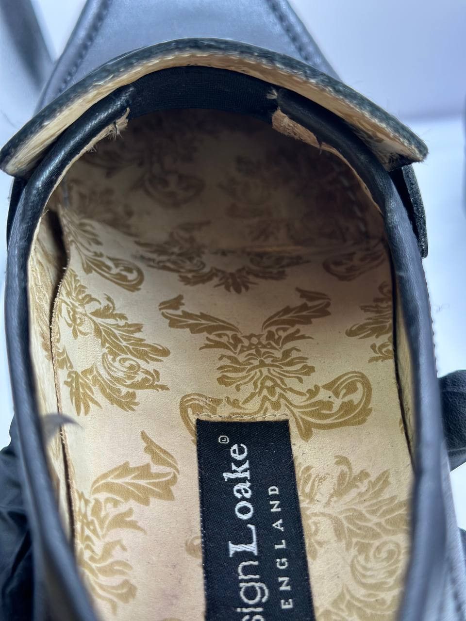 Loake Loake Design TS Cuba 2251 Black Leather Apron Toe Loafers Size US 8 / EU 41 - 8 Thumbnail