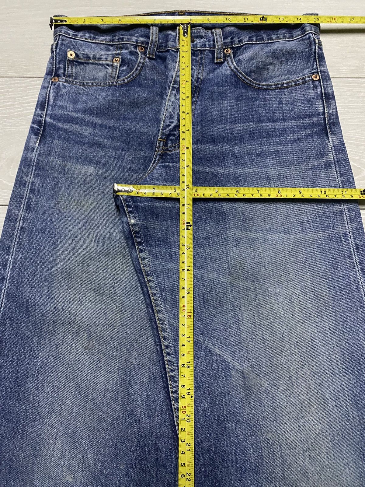 Vintagw Levis 508 90s Faded Wash Distressed Loose Jeans