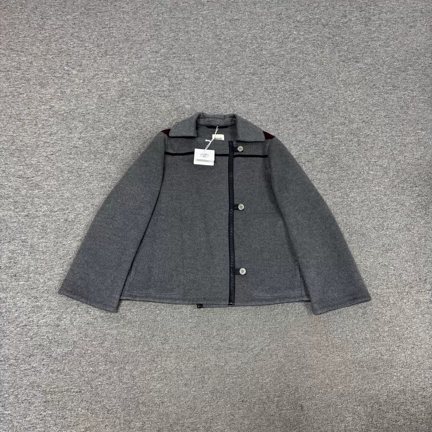 Hermes Hermes Gray Leather Cashmere Short Coat Old Money Size XS / US 0-2 / IT 36-38 - 1 Thumbnail