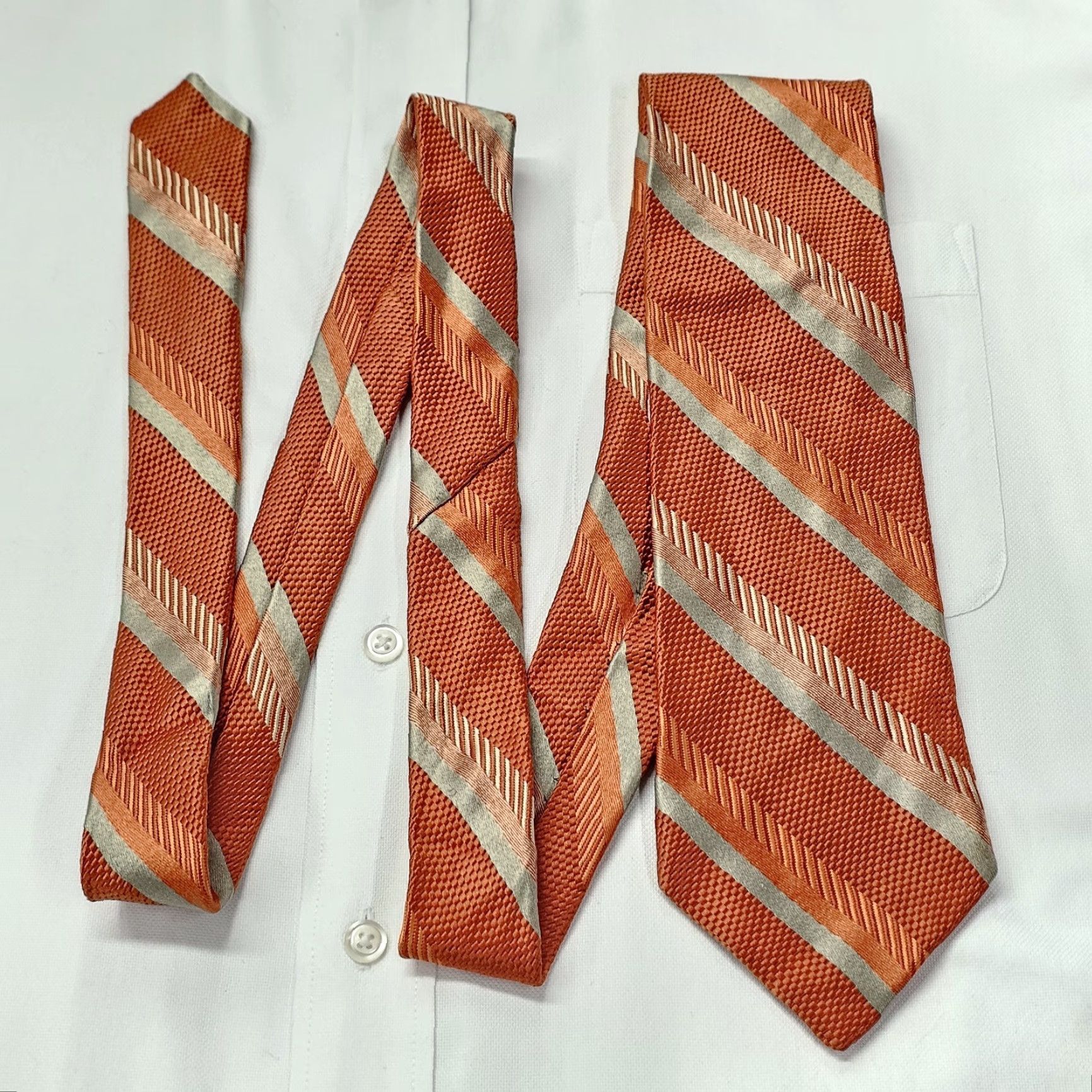 Vintage Paul Fredrick Necktie Tie Mens Heavy 100% Silk Orange Gold Striped Textured USA Classic 59.25" X 3.5" Mens Size ONE SIZE - 2 Thumbnail