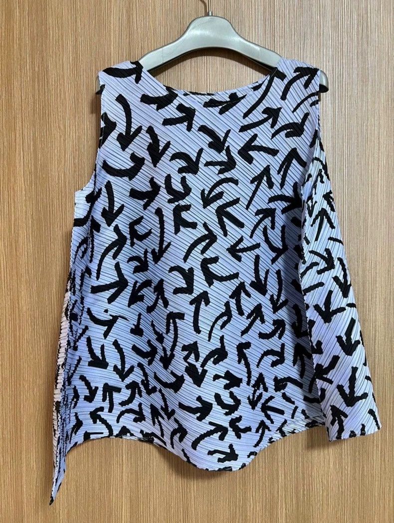 Issey Miyake issey miyake size:3 Patterned vest 2505-Nextarrow Size XXS / US 00 / IT 34 - 1 Thumbnail