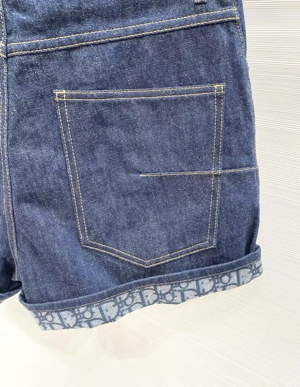 Dior Dior Denim Shorts with Monogram Lining J33 Size 26" / US 2 / IT 38 - 5 Thumbnail