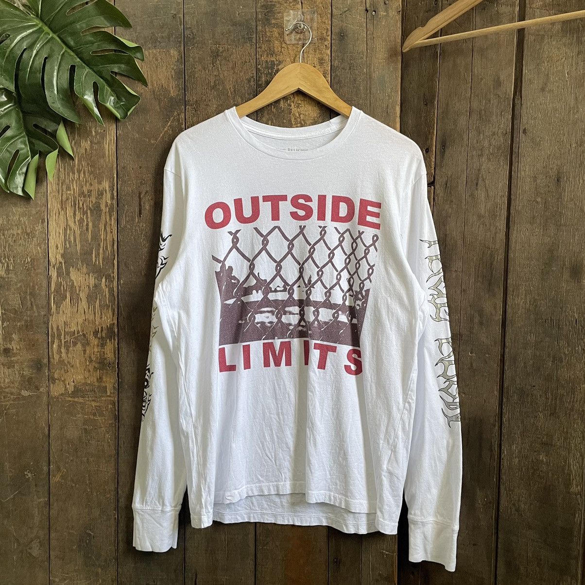 True Religion True Religion Outside Limits tshirt Size US L / EU 52-54 / 3 - 1 Thumbnail