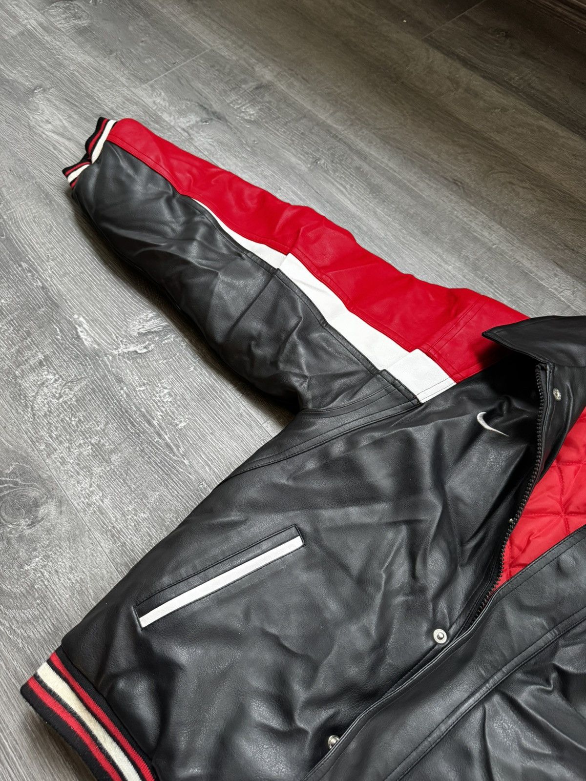Nike Nike Air Team Canada Hockey Vintage Bomber Size US L / EU 52-54 / 3 - 5 Thumbnail