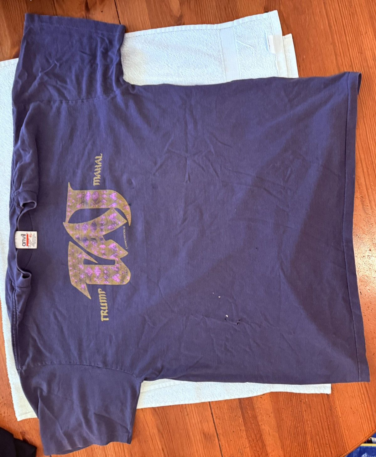 Anvil × Vintage Vintage Trump Mahal Casino & Resort Shirt Size US XL / EU 56 / 4 - 1 Thumbnail