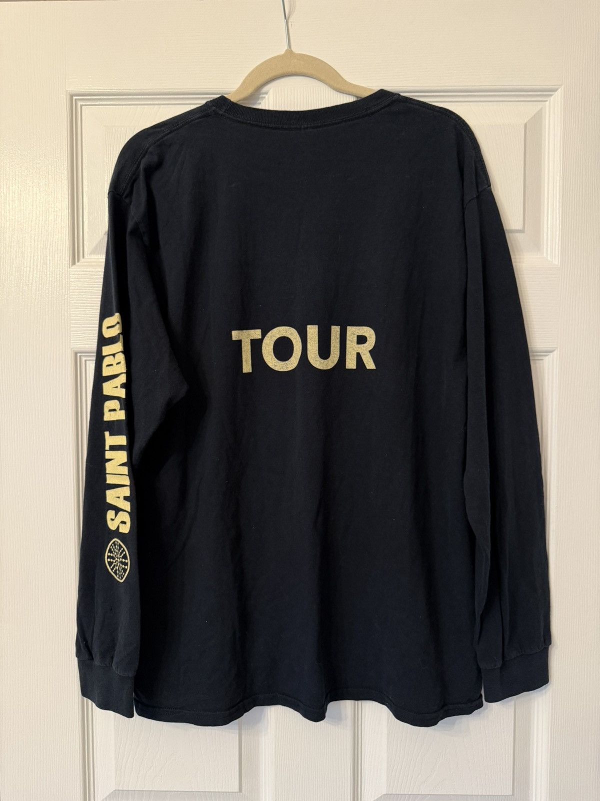 Yeezy Yeezy - Saint Pablo Tour Long Sleeve Size US L / EU 52-54 / 3 - 5 Thumbnail