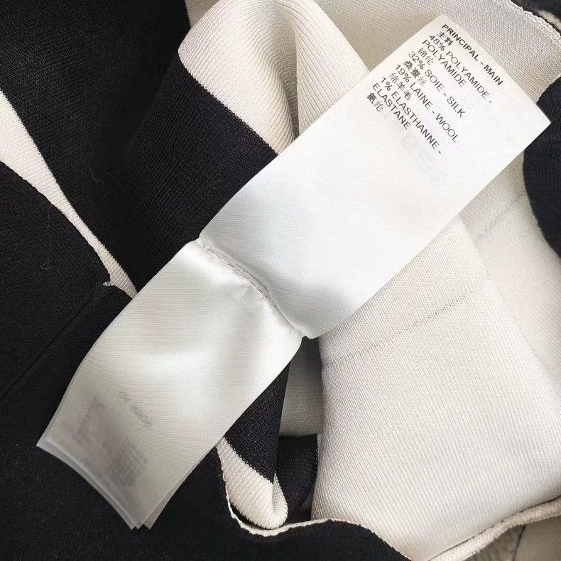 Louis Vuitton Louis Vuitton size l Black nylon side logo printed drawstri Size US 28 / EU 44 - 6 Thumbnail
