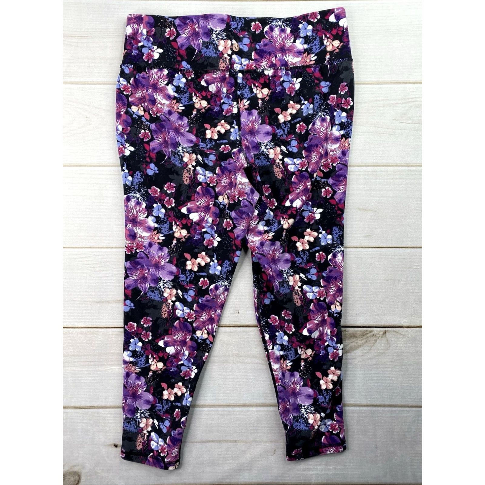 Vintage LIVI Leggings Womens 18/20 Floral Printed High-Rise Capri Pocket Casual Bohemian Flower Print Women's Styles Size 40" / US 18 - 7 Thumbnail