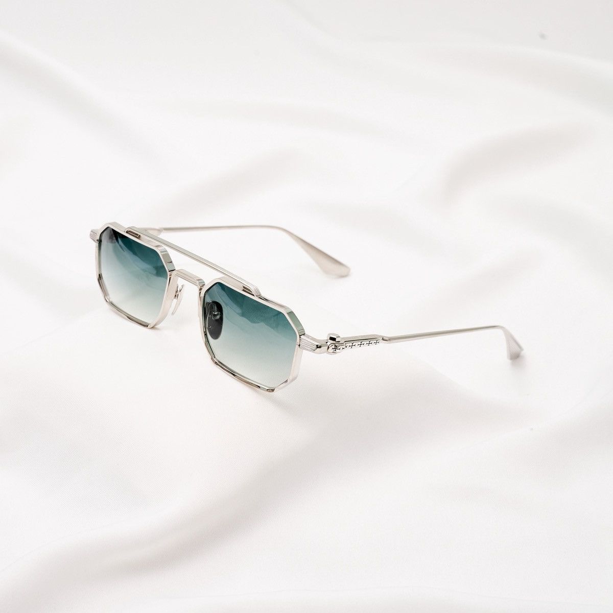 Chrome Hearts CHROME HEARTS RUMP SHINY SILVER - BRUSHED SILVER SUNGLASSES Size ONE SIZE - 1 Thumbnail