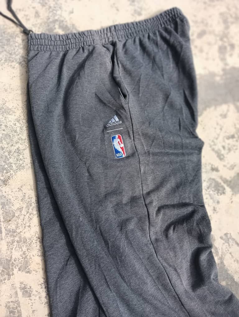 Adidas × NBA Vintage adidas NBA sweatpants size m Size US 32 / EU 48 - 4 Thumbnail