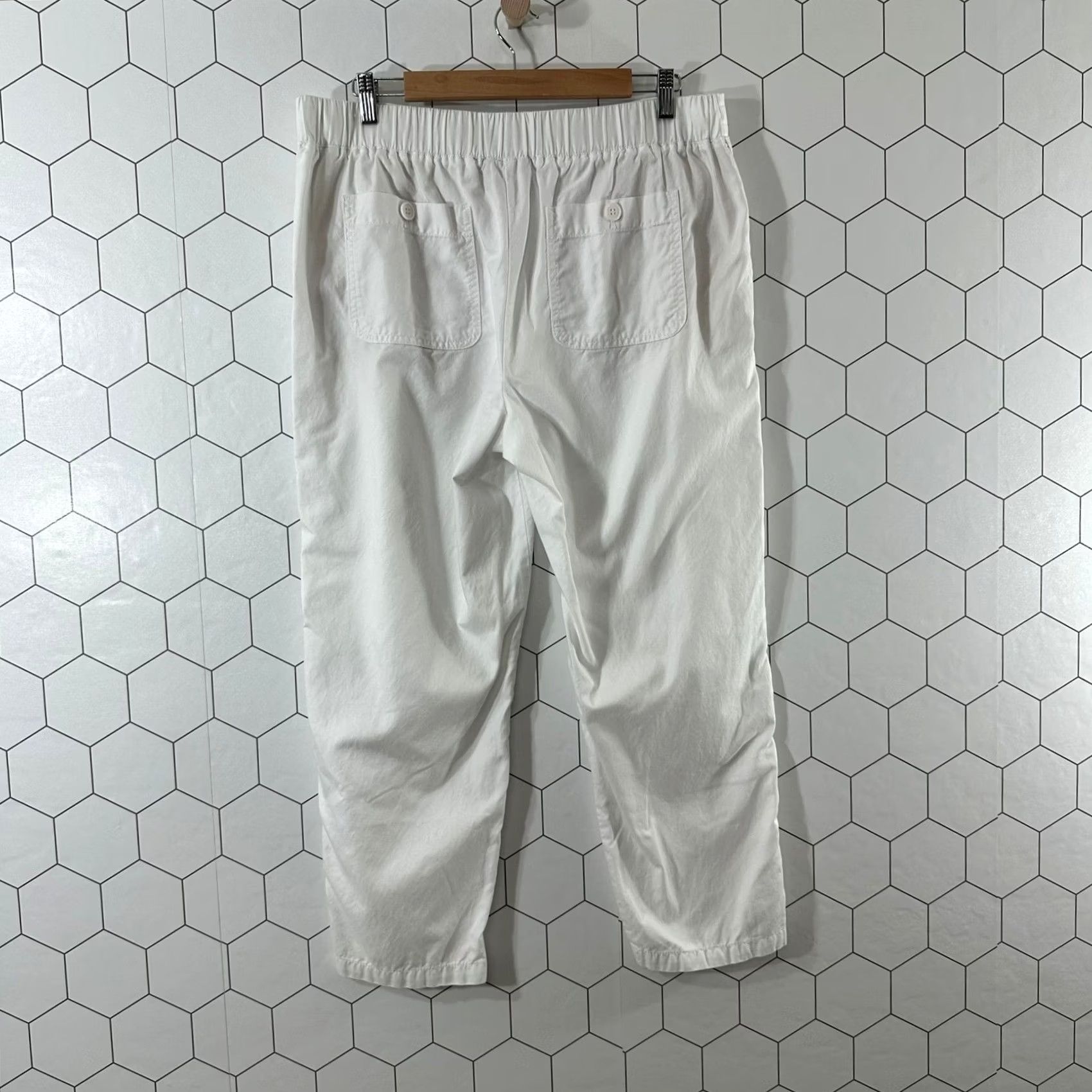Talbots Relevant Keywords: "Talbots," "White Cotton Tencel," "Relaxed Pants," "Women Size 34" / US 12 / IT 48 - 3 Thumbnail