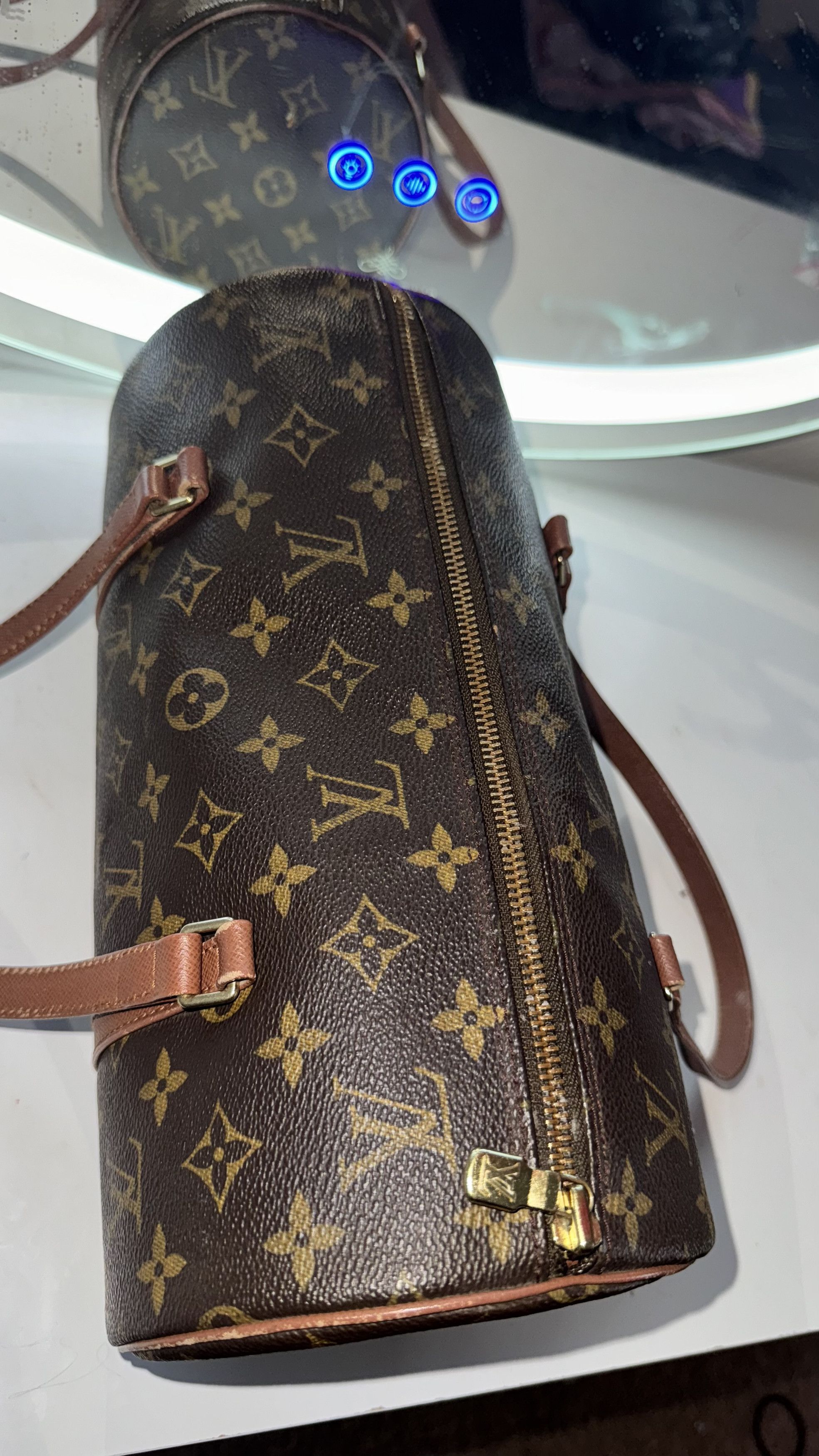 Louis Vuitton Louis Vuitton papillon 30 Size ONE SIZE - 2 Thumbnail