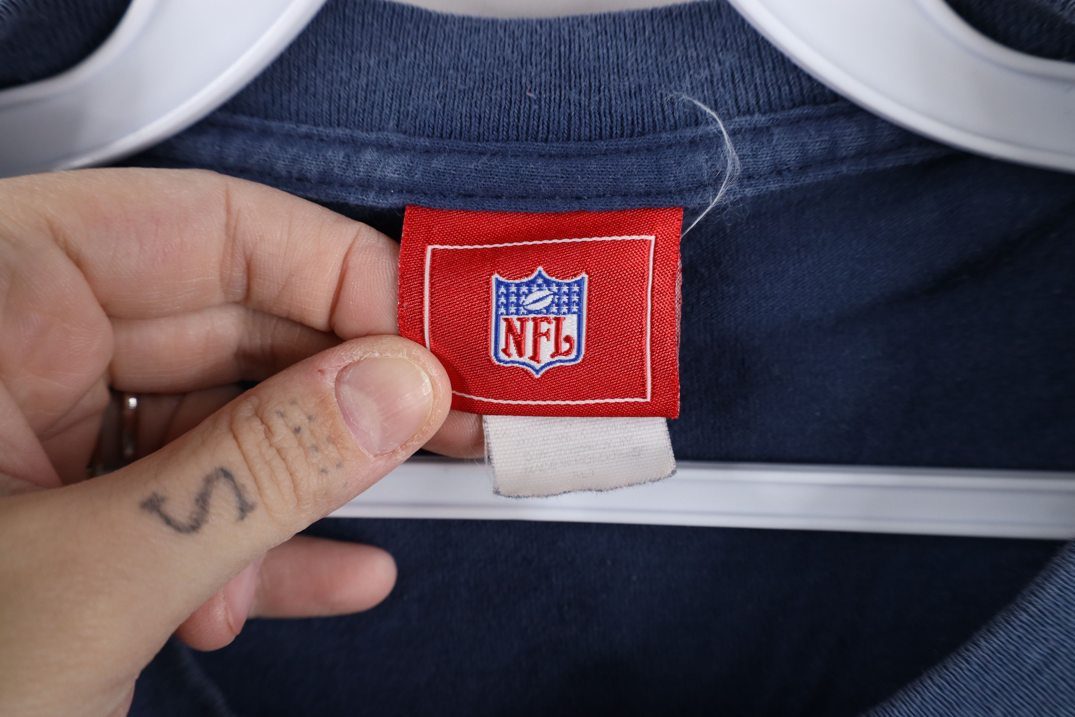 Vintage Vintage NFL Out Miami Dolphins Football Long Sleeve T-Shirt Size US XL / EU 56 / 4 - 9 Thumbnail
