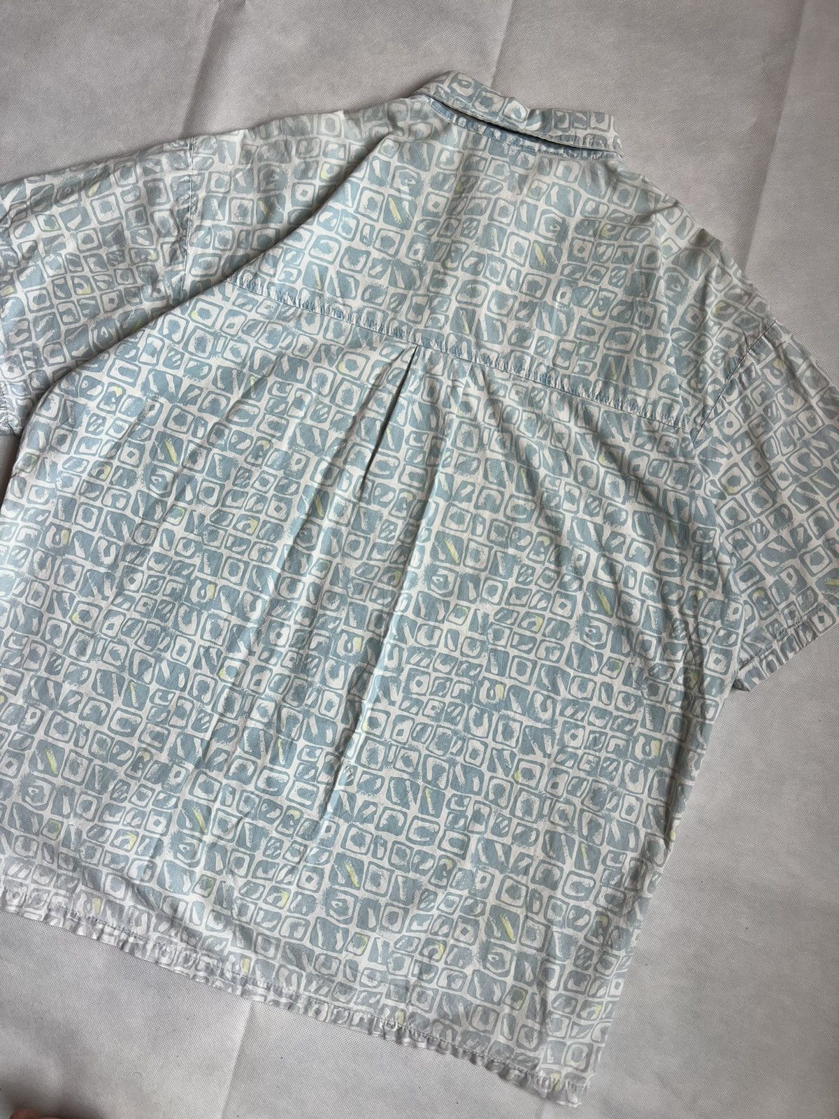 Quiksilver Vintage 90s Quiksilver Overprint Hawaiian Button Up Size US L / EU 52-54 / 3 - 10 Thumbnail