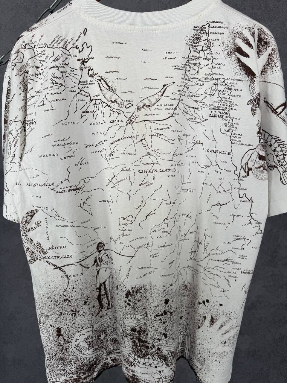 Vintage Aboriginal Australia vintage art overprinted tee Size US M / EU 48-50 / 2 - 8 Thumbnail