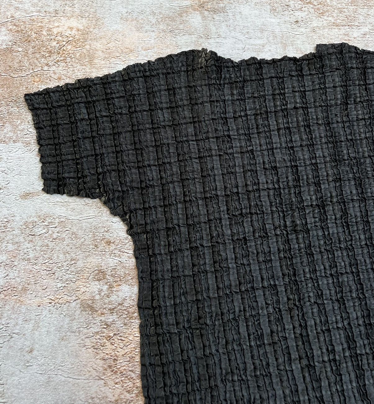 Issey Miyake Vintage Japanese pleated issey style t shirt Size M / US 6-8 / IT 42-44 - 4 Thumbnail