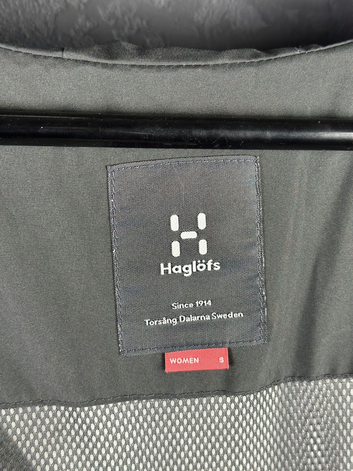 Goretex × Haglofs Haglofs Jacket Gore-Tex Nylon Outdoor Jacket Size S / US 4 / IT 40 - 16 Thumbnail