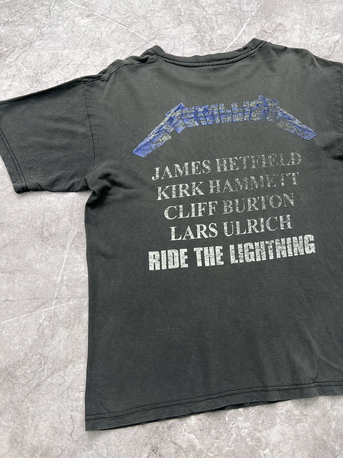 Metallica × Vintage Metallica Ride The Lightning band t-shirts size M sun faded Size US M / EU 48-50 / 2 - 11 Thumbnail