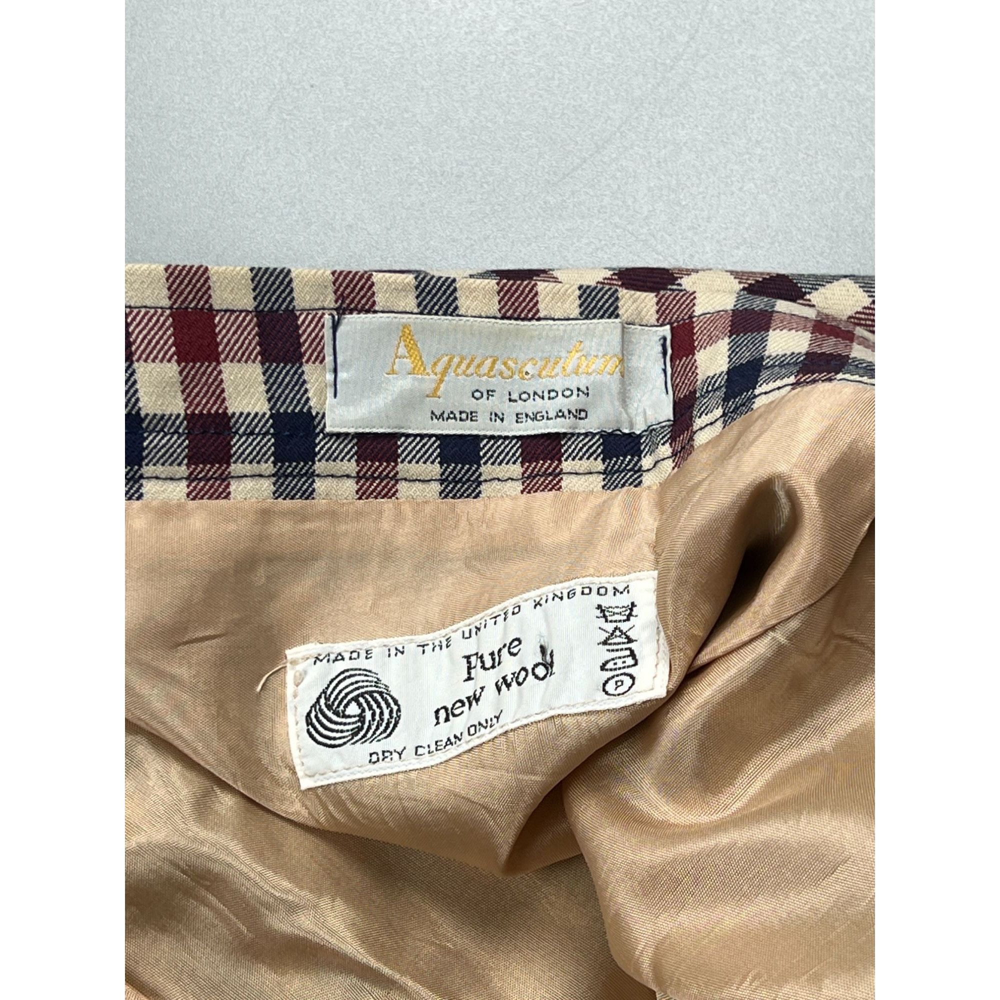 Aquascutum Aquascutum Mid Length Tartan Skirt (Y0821) Size 30" / US 8 / IT 44 - 6 Thumbnail