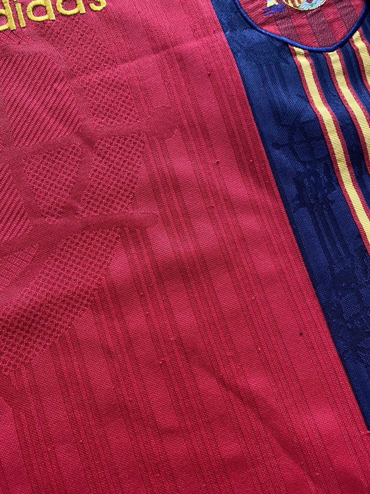 Adidas Vintage Adidas Spain 1996/98 Home Soccer Football Jersey Y2K Size US XL / EU 56 / 4 - 9 Thumbnail