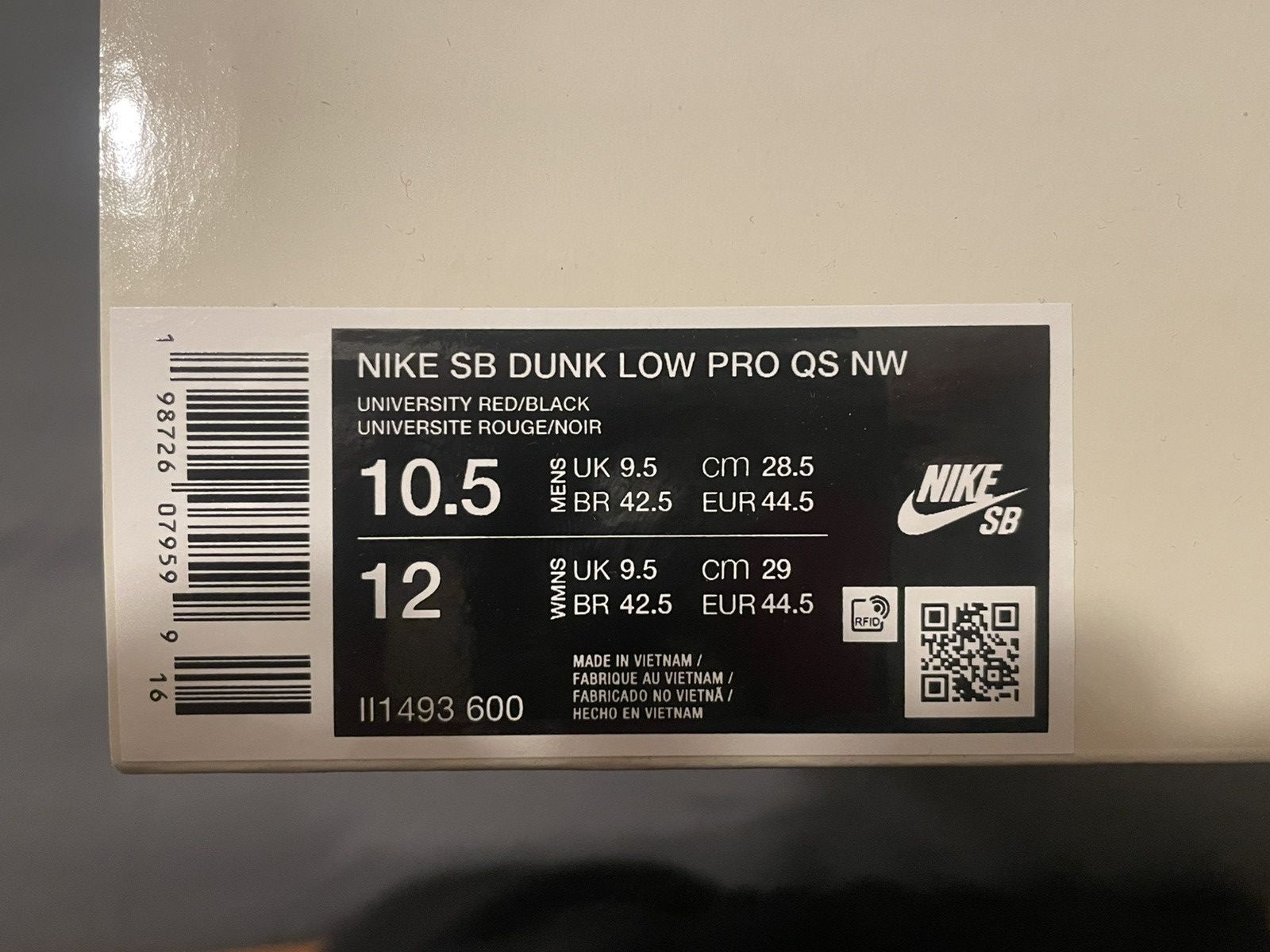 Nike SB Nike SB Dunk Low Nardwuar Size US 10.5 / EU 43-44 - 9 Thumbnail