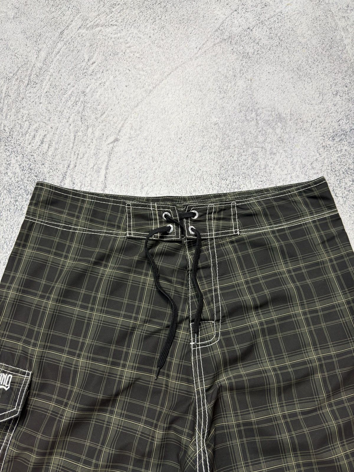 Billabong Vintage Y2K Billabong Surf Shorts Big Spellout Plaid Size US 34 / EU 50 - 8 Thumbnail