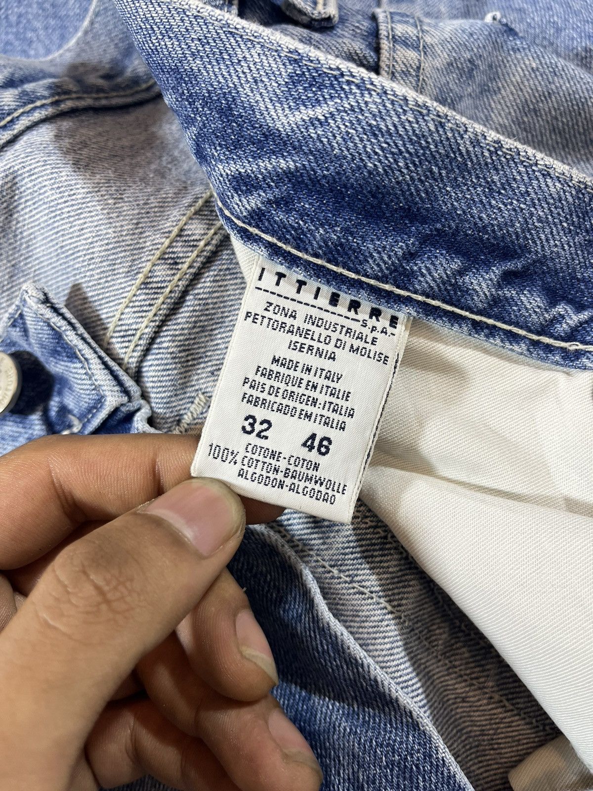 Versace Jeans Couture Versace Jeans Couture Distressed Denim – (Made in Italy) Size US 31 - 13 Thumbnail