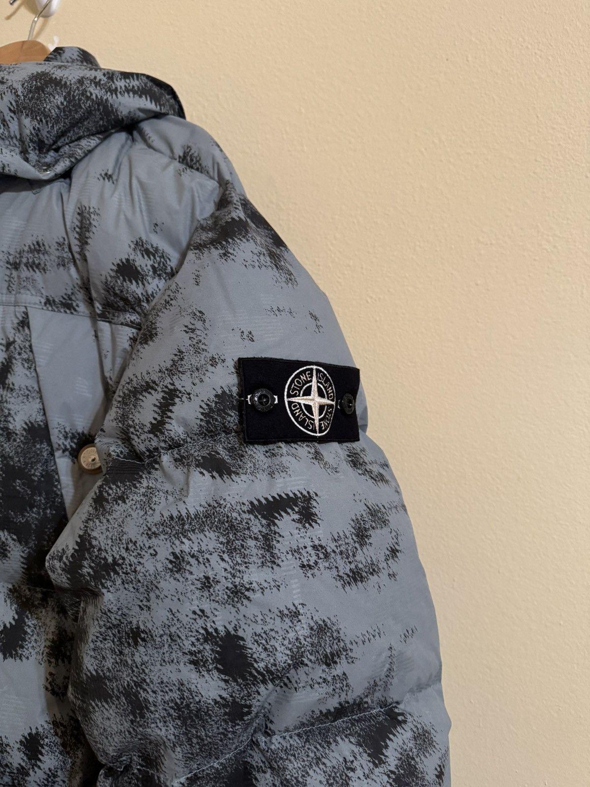 Stone Island Stone Island New Ice Jacket Earth Mapping Camouflage Down XL Size US XL / EU 56 / 4 - 2 Thumbnail