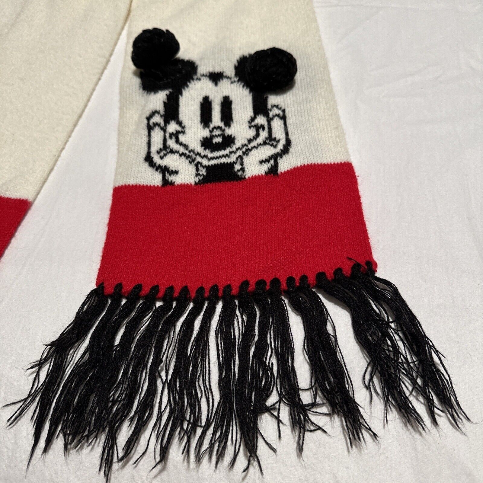 Disney VTG 70s Knitted Fringe Scarf Knitting Mills Mickey Mouse Size ONE SIZE - 1 Thumbnail