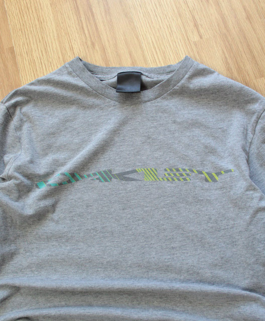 Oakley 🔥 Oakley Big Logo Software Surfboard Long Sleeve T Shirt Size US S / EU 44-46 / 1 - 4 Thumbnail