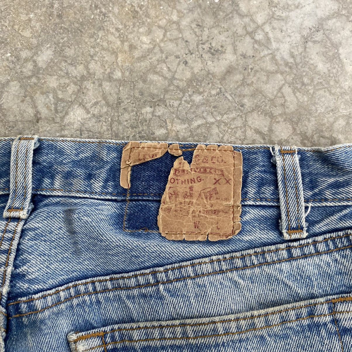 Levi's Vintage 80’s Levis 501 Faded Blue Ripped Denim Jeans Size US 31 - 22 Thumbnail