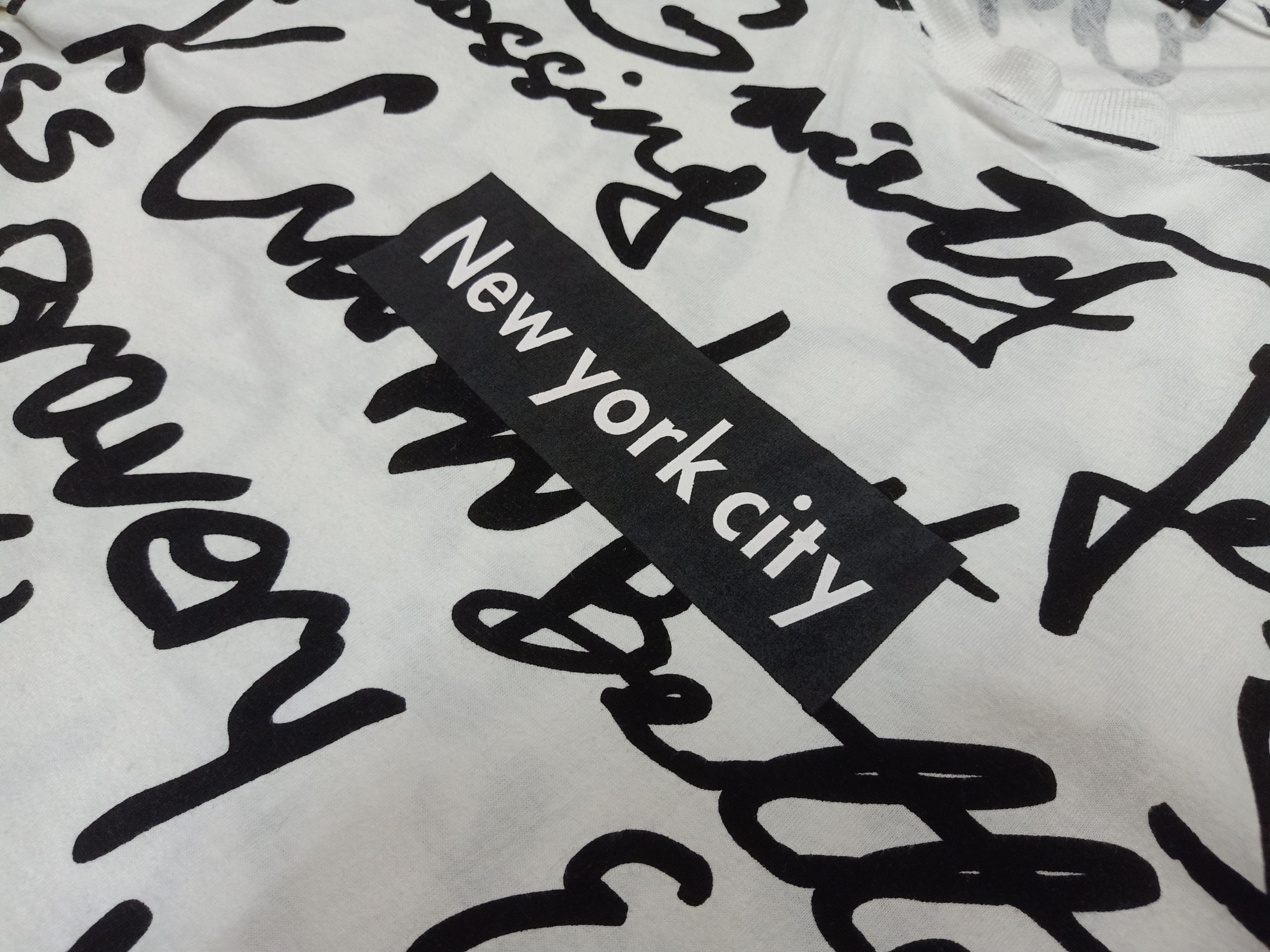 Hypebeast AVAIL AVANTGARDE New York City Full Print L Tee Size US L / EU 52-54 / 3 - 5 Thumbnail