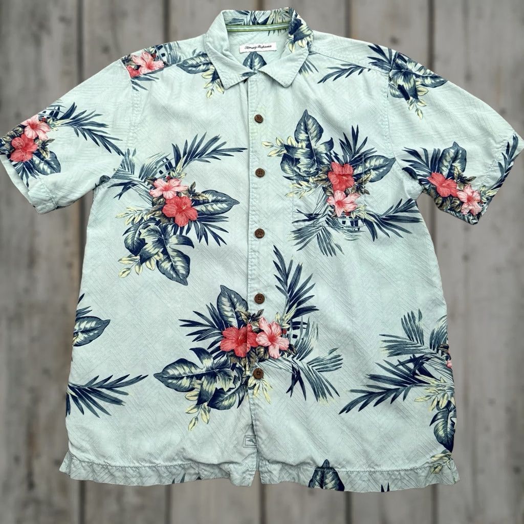 Tommy Bahama Tommy Bahama Silk Shirt Mens S Button-Up Beach Hawaiian Blue Capris Coast Sea Stripe Floral Casual Spring Summer Fall Party/Cocktail Travel Mens Size US S / EU 44-46 / 1 - 1 Thumbnail