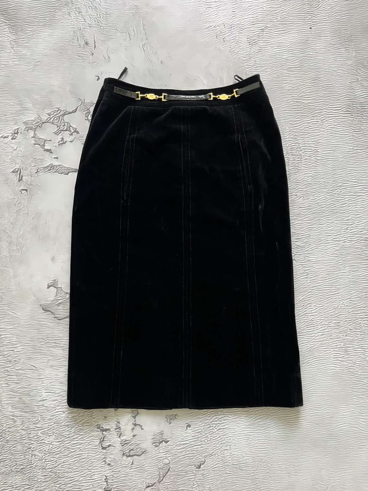 Celine Celine Vintage Luxury Midi Skirts Black Size 30" / US 8 / IT 44 - 1 Thumbnail