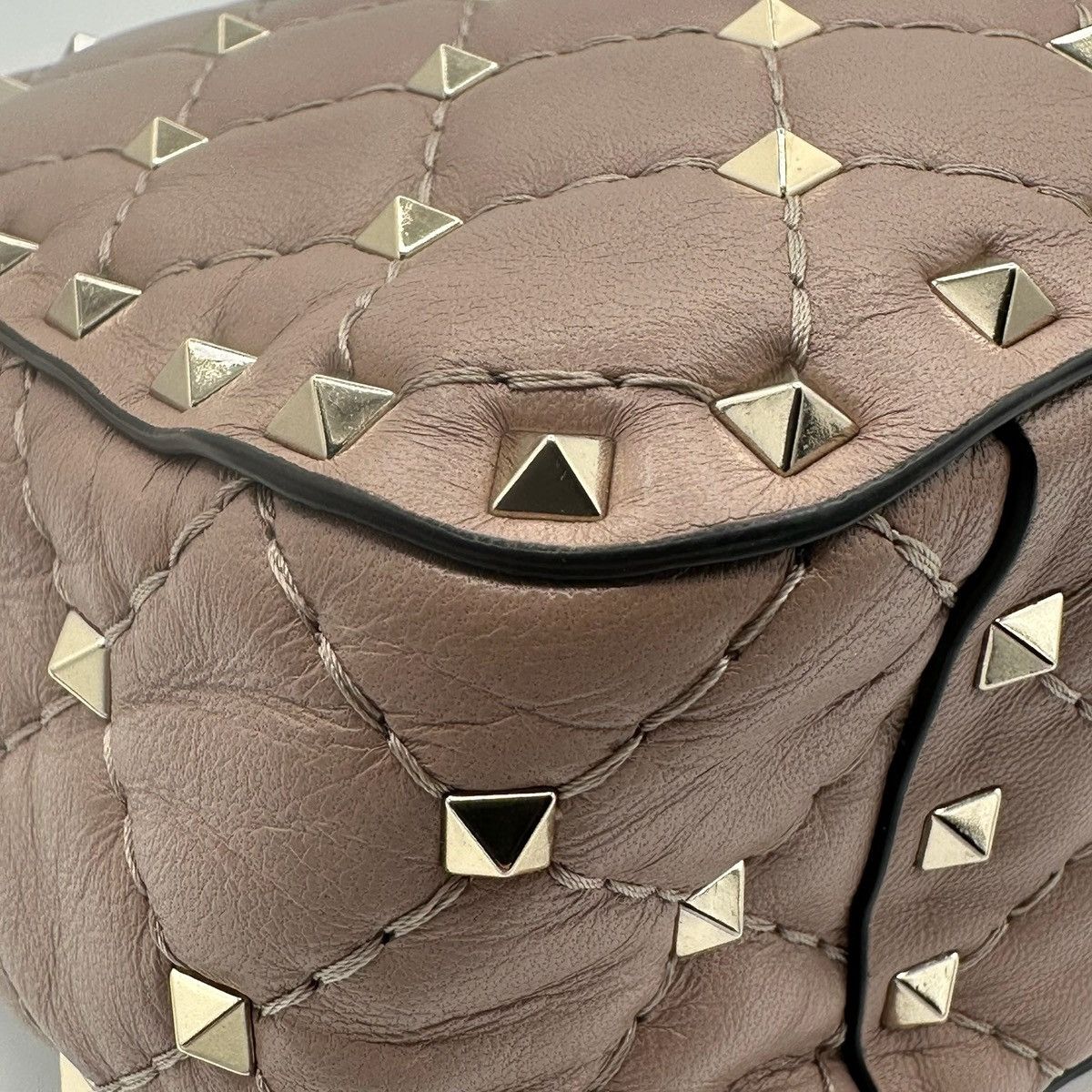 Valentino Valentino Garavani Rockstud Spike Bag in Beige Leather Size ONE SIZE - 5 Thumbnail